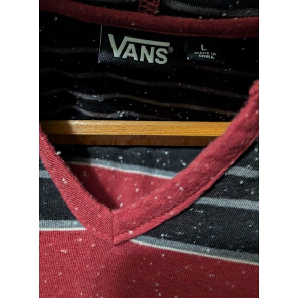 VAN'S OFF THE WALL RED & BLACK SPECKLED V-NECK HOODIE T-SHIRT Size L Large (303) - Picture 3 of 4